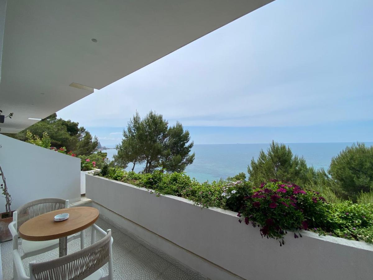Villa D Hotel-Restaurant-Private Beach ดูร์เรส ภายนอก รูปภาพ